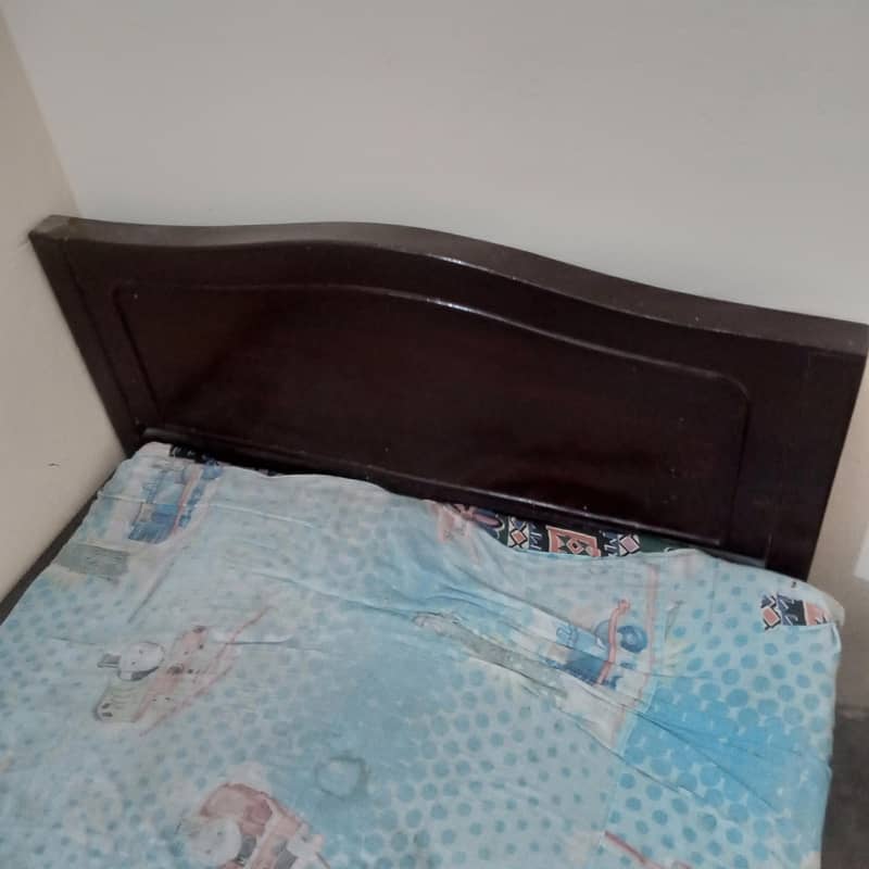 single bed 0