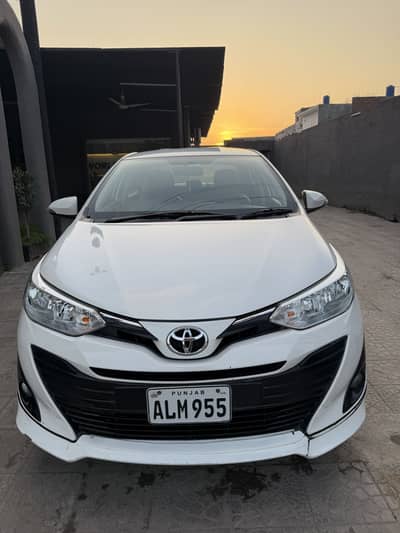 Toyota yaris 1.3 ativ cvt