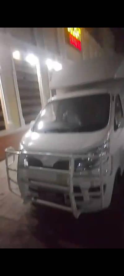 Pickup Driver ki Zaroorat hai.