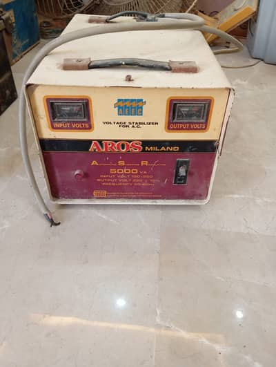 Voltage Stabilizer of 5000 watt in working condition 03151294582