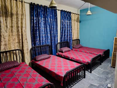 The Residence Boys Hostel Near UET, Baghbanpura Orange Line Train Stn