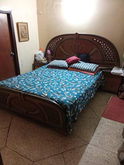 double bed king size with side table and dressing table without mattre
