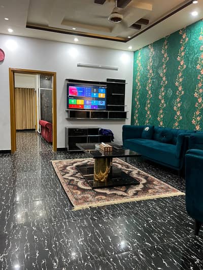 PER DAY / LUXURY APARTMENT