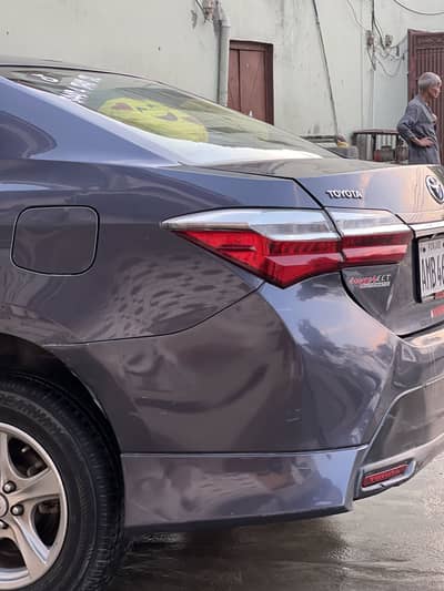 Toyota Corolla GLi automatic 14/15 1.3