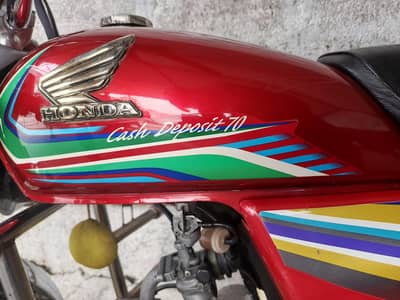 2017  model Honda 70 genuine Tanki
