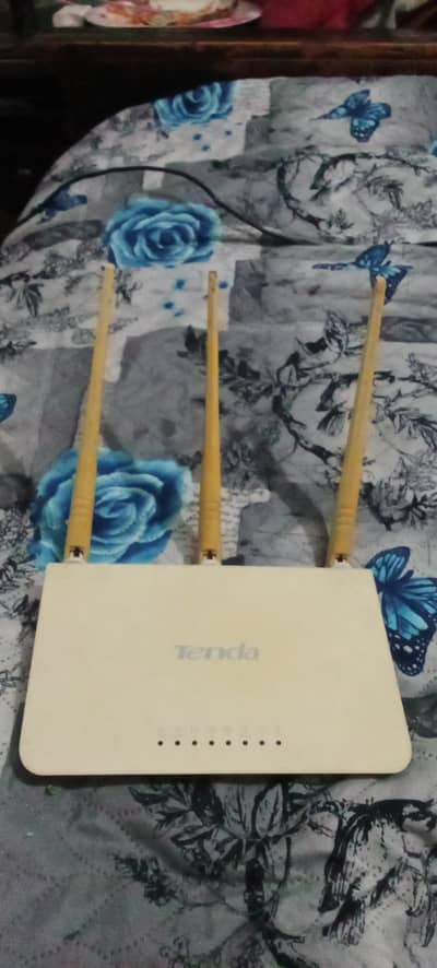 Tenda f3 wifi router
