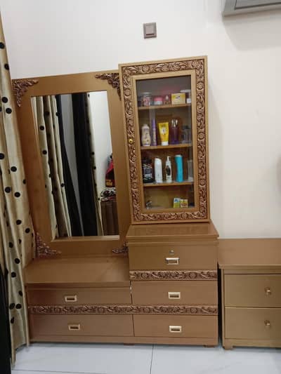 bad set and darsing all ok new hai  Saman airfwala main hai