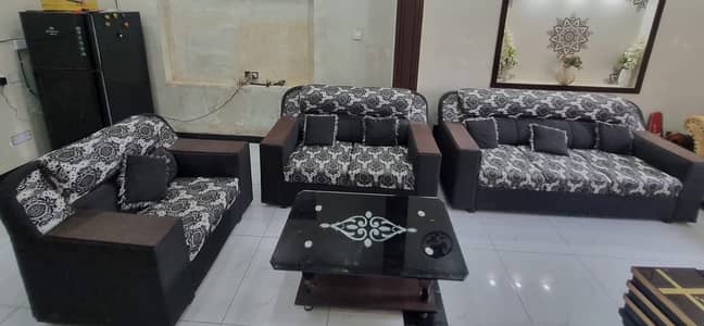 6 seater Sofa set with table