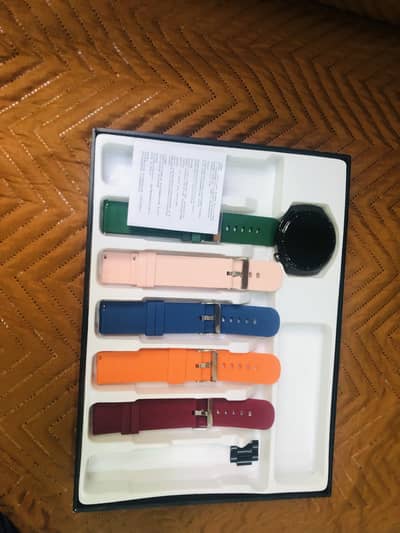 C400 watch only two months used / urgent sale