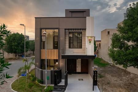 5 Marla Ultra Modern Brand New House For Sale In DHA Phase 9