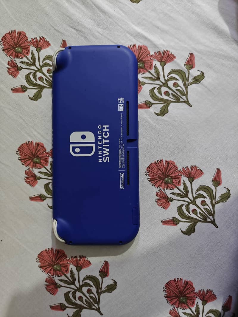 Nintendo switch lite 1
