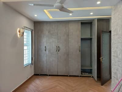 10 Marla House For Rent | Lake City Lahore