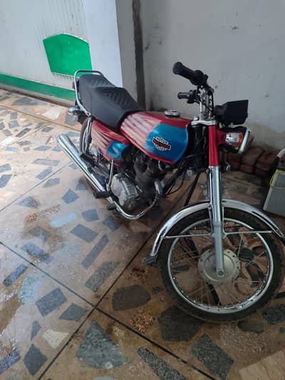 Honda cg 125 All ok bike just buy and use