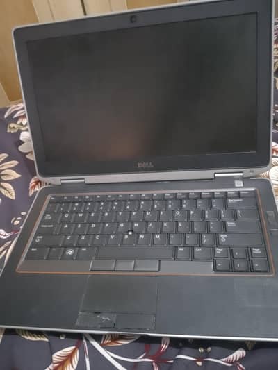 Dell Laptop All Oky