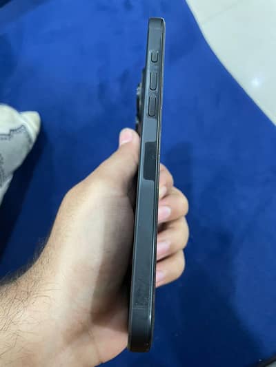 iphone 16 pro max black titanium with box