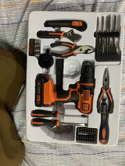 Electric dril with bettery and charger new condition