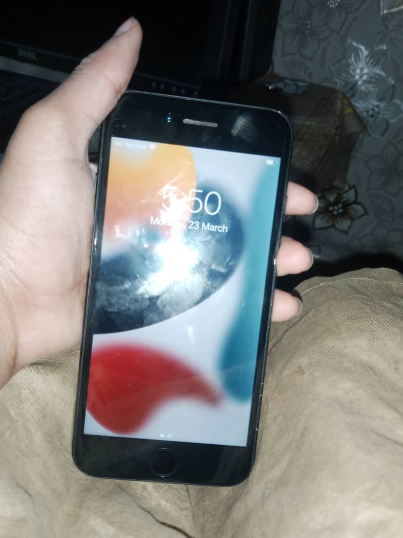 Apple iPhone 7 Plus 2