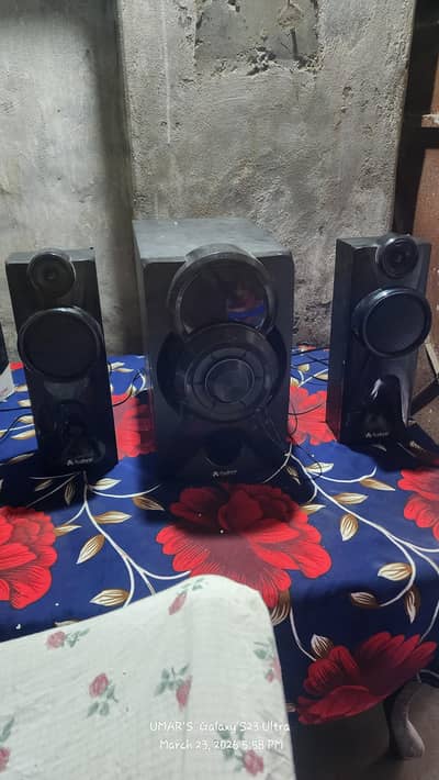 Audionic speakers