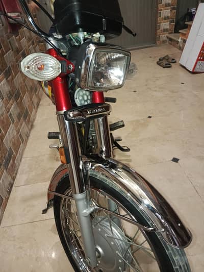Honda 125 new