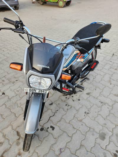 Honda CD 70 Dream 2025 Model