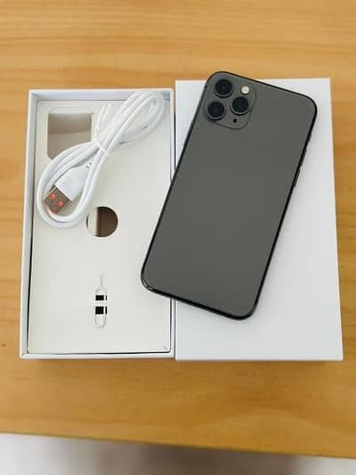 I Phone 11 Pro Max Selling In Emergency