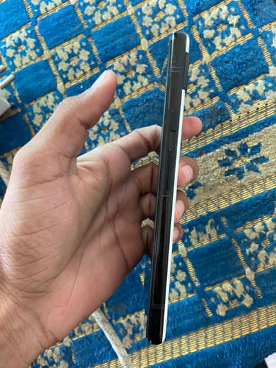 Google pixel 6a. Storage 6/128  under display fingerprint