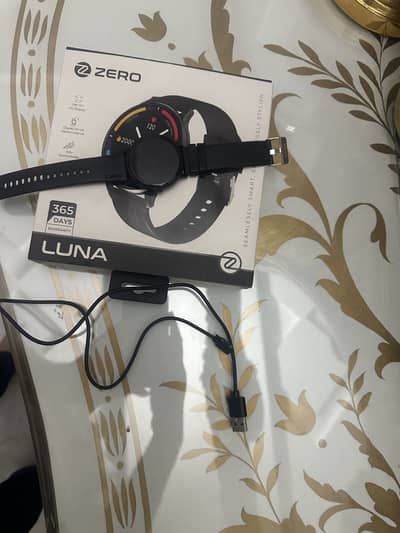 Zero luna smart watch