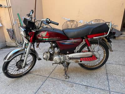 Honda CD 70 2016
