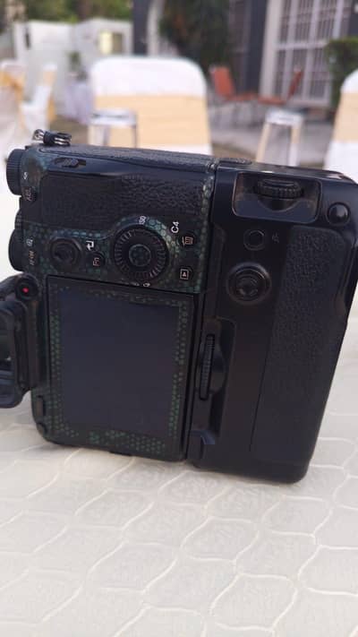 85 Les b ha 1.8 1lac ka dono chezza 4lac