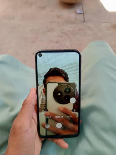 huawei nova 7i mobile 8gb  ram and 128 gb storage