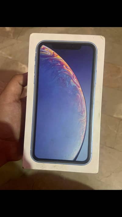 iPhone xR with box Whatsapp 03010206305
