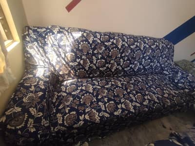 7 seater sofa set and table for sale