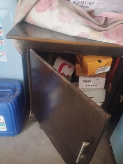 Iron Stand 03427868851