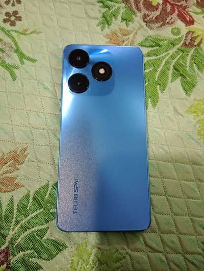 saaf mobile ha daba  ha charger nhii ha seald Mobile ha