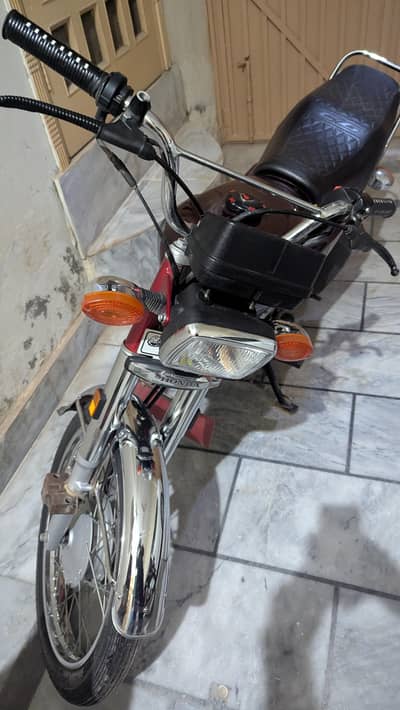 Honda cg 125 in excellent condition.