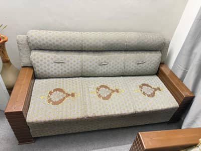 sofa set available for sale