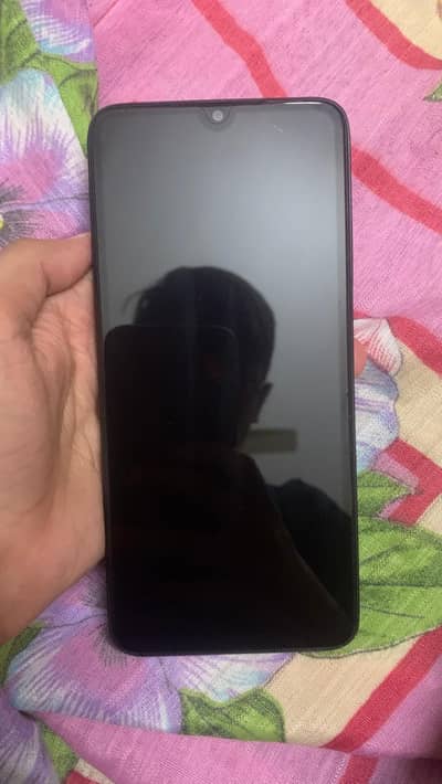 Infinix hot 30i 8gbram or 128 gb