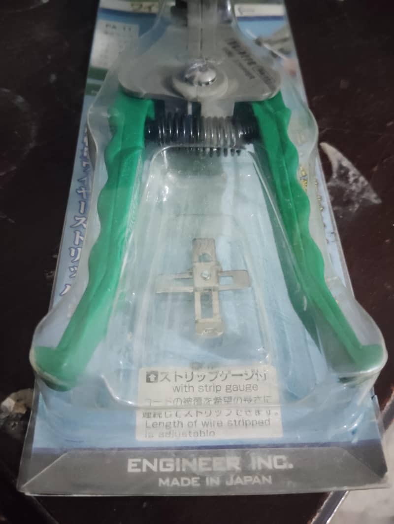 wire stripper 2