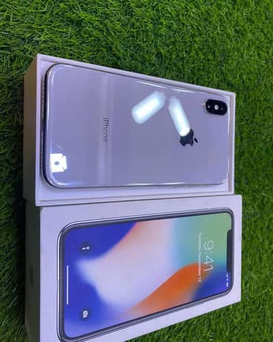 iPhone x 256gb 0337*68*22*199 My Whatsapp number