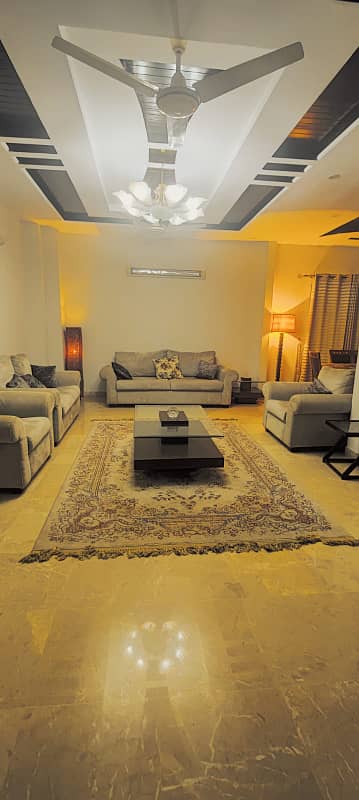 Stunning Furnished 2 Bed Apartment Per Day F-11