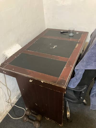 Workstation Table and Chair For Sale - Used