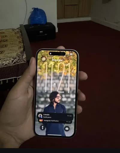 iPhone 15 10/10 brand new condition 128gb jv waterpack.