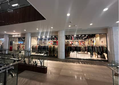 Shop for sale with international brand .