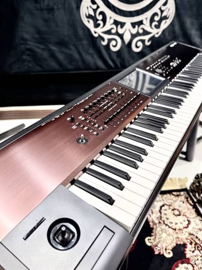 Korg Kronos 2 88LS + Yamaha HS8 Studio Monitors | Piano Keyboard