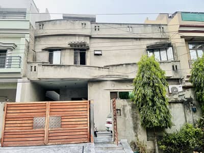 10 Marla Double Storey House Available For Urgent Sale