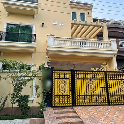 Well-Constructed Facing Park House Available For Sale In Marghzar Officers Colony