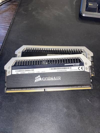 Corsair 2x 8GB DDR4 RGB