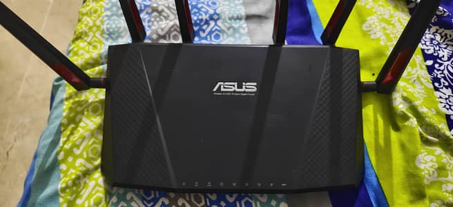 Ac 3200 tri- band Gigabit Router