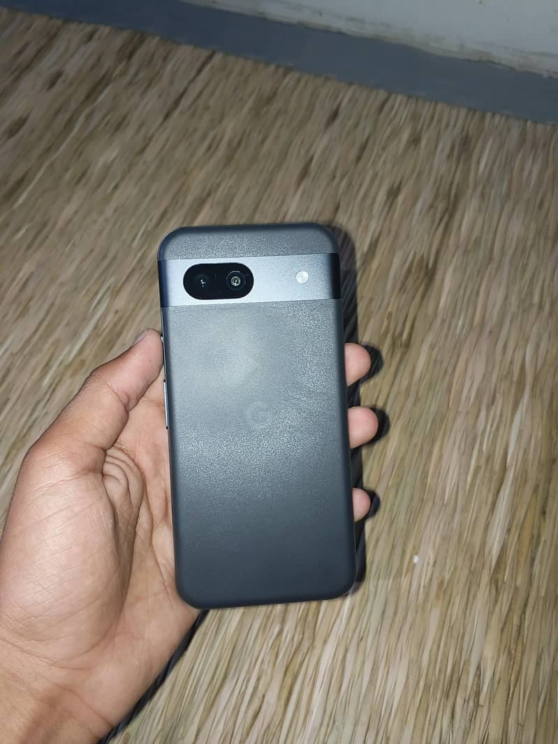 Google pixel 8a 3
