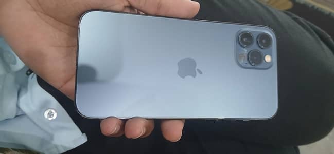 Iphone 12 Pro 256 gb fu 79%battery water pack